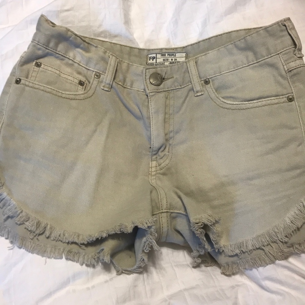 Free People light grey denim short